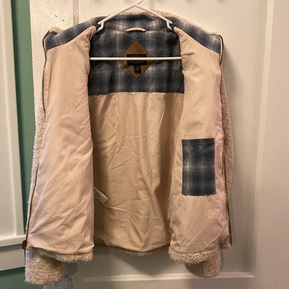 Pendleton Sherpa Jacket - Picture 6 of 8